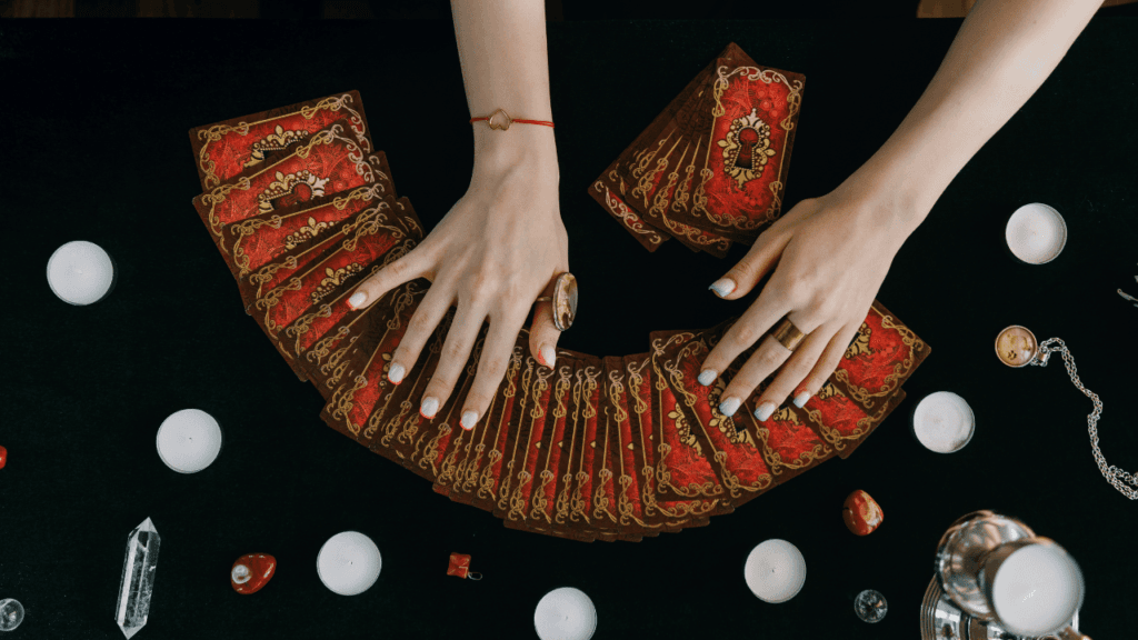 The Structure of Oracle Decks