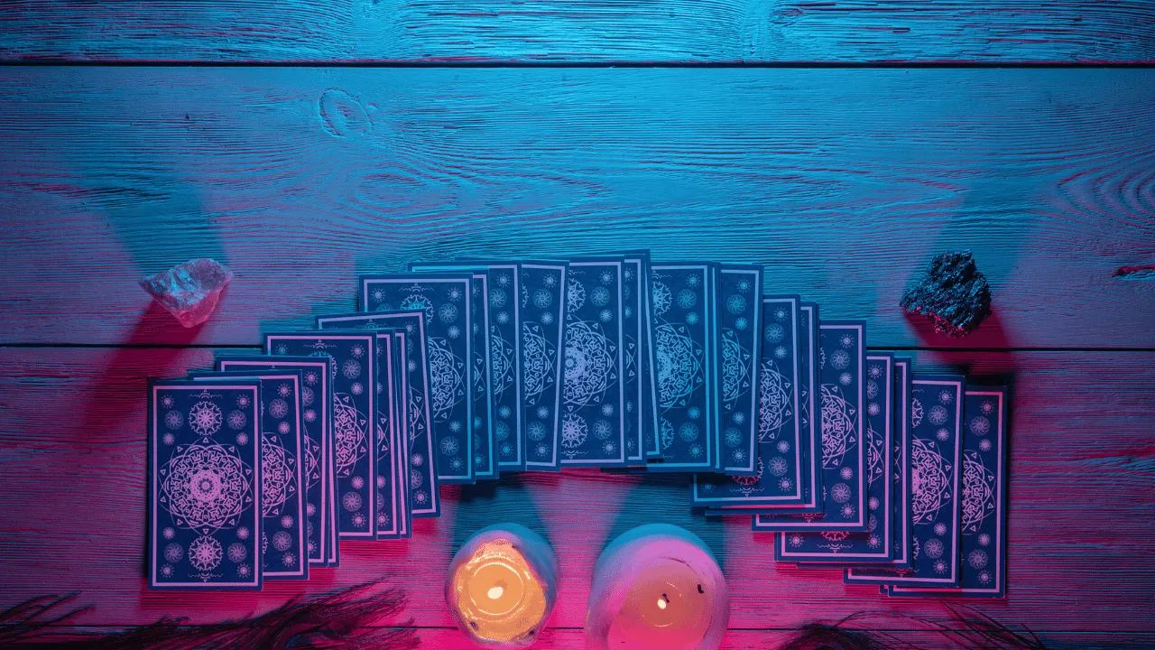 Difference Between Tarot and Oracle Cards